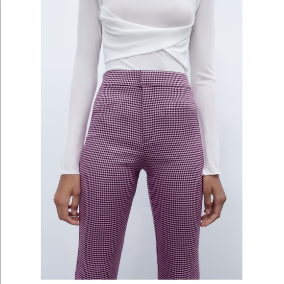 New Zara | Houndstooth Highrise Flare Pants - Picture 2 of 16